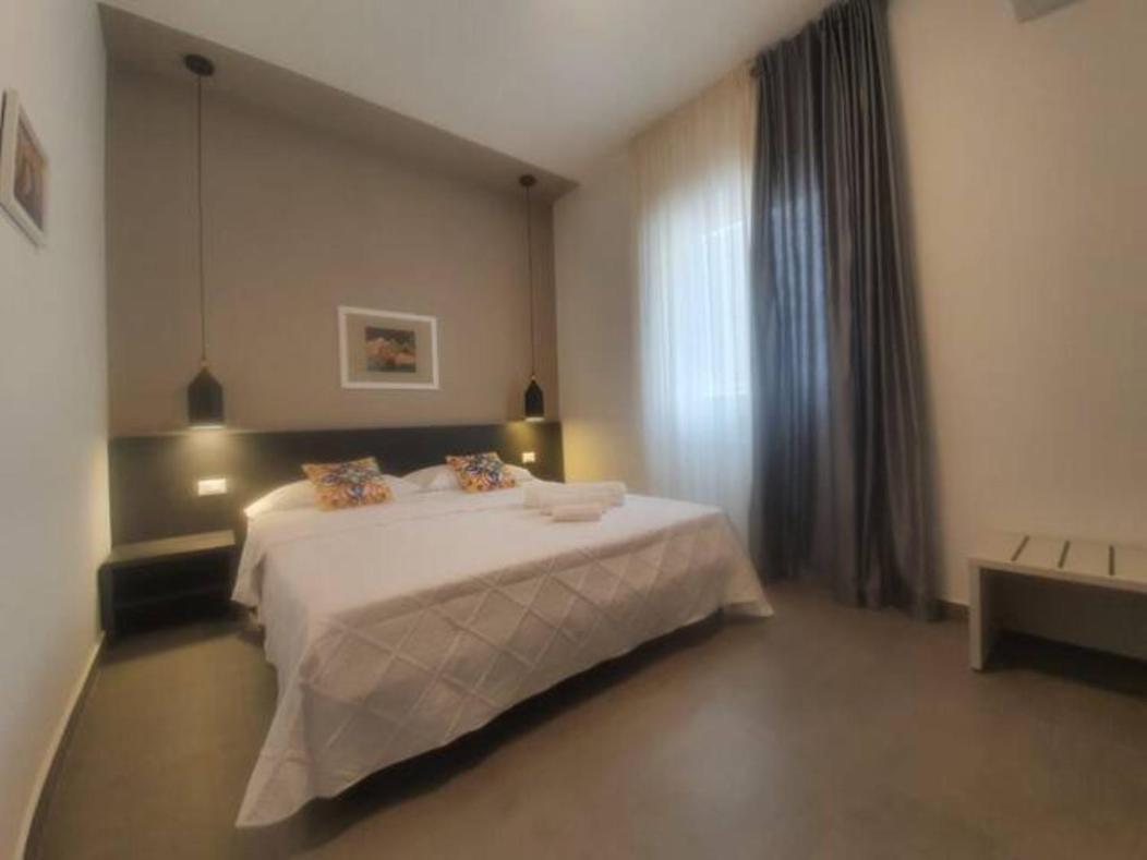 Charme Rooms Siracusa Syracuse Esterno foto